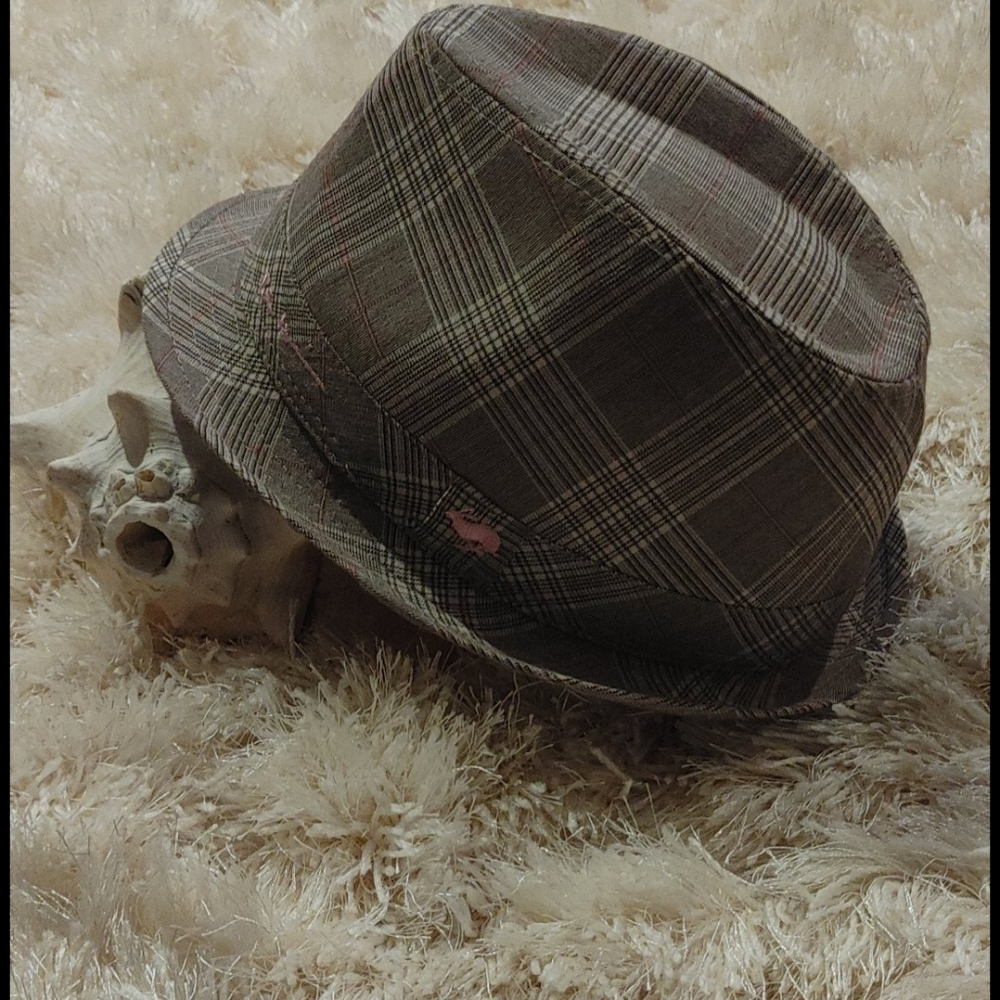 Hat - Picture 2 of 6